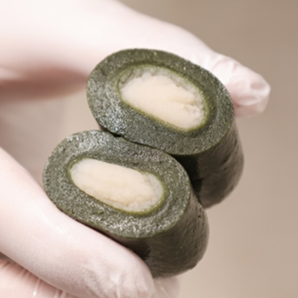 Mugwort Rice Cake with White Bean Paste